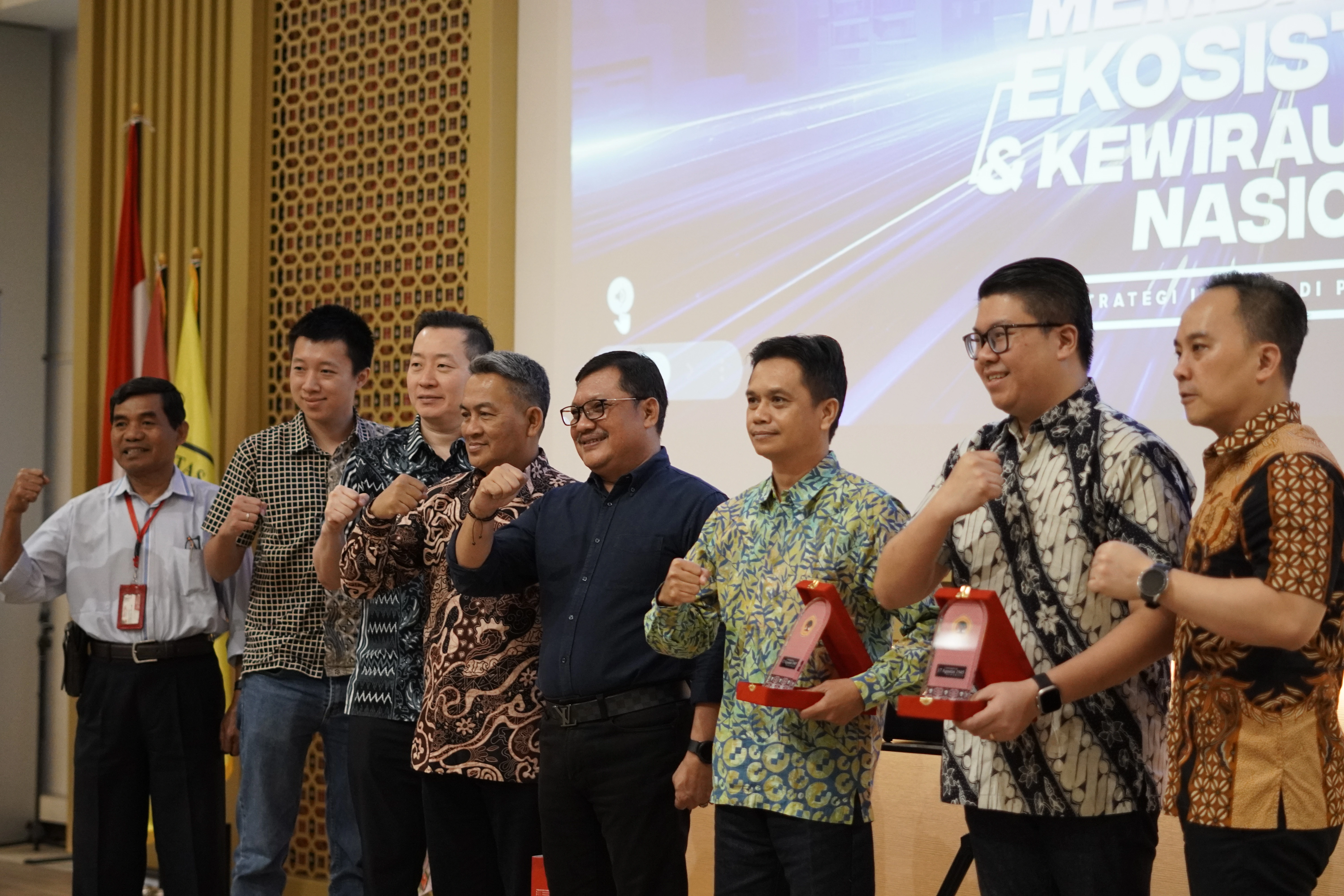 menyambut-perkembangan-ekosistem-ai-dan-dunia-kewirausahaan-di-perguruan-tinggi-maxy-academy-menggelar-seminar-nasional