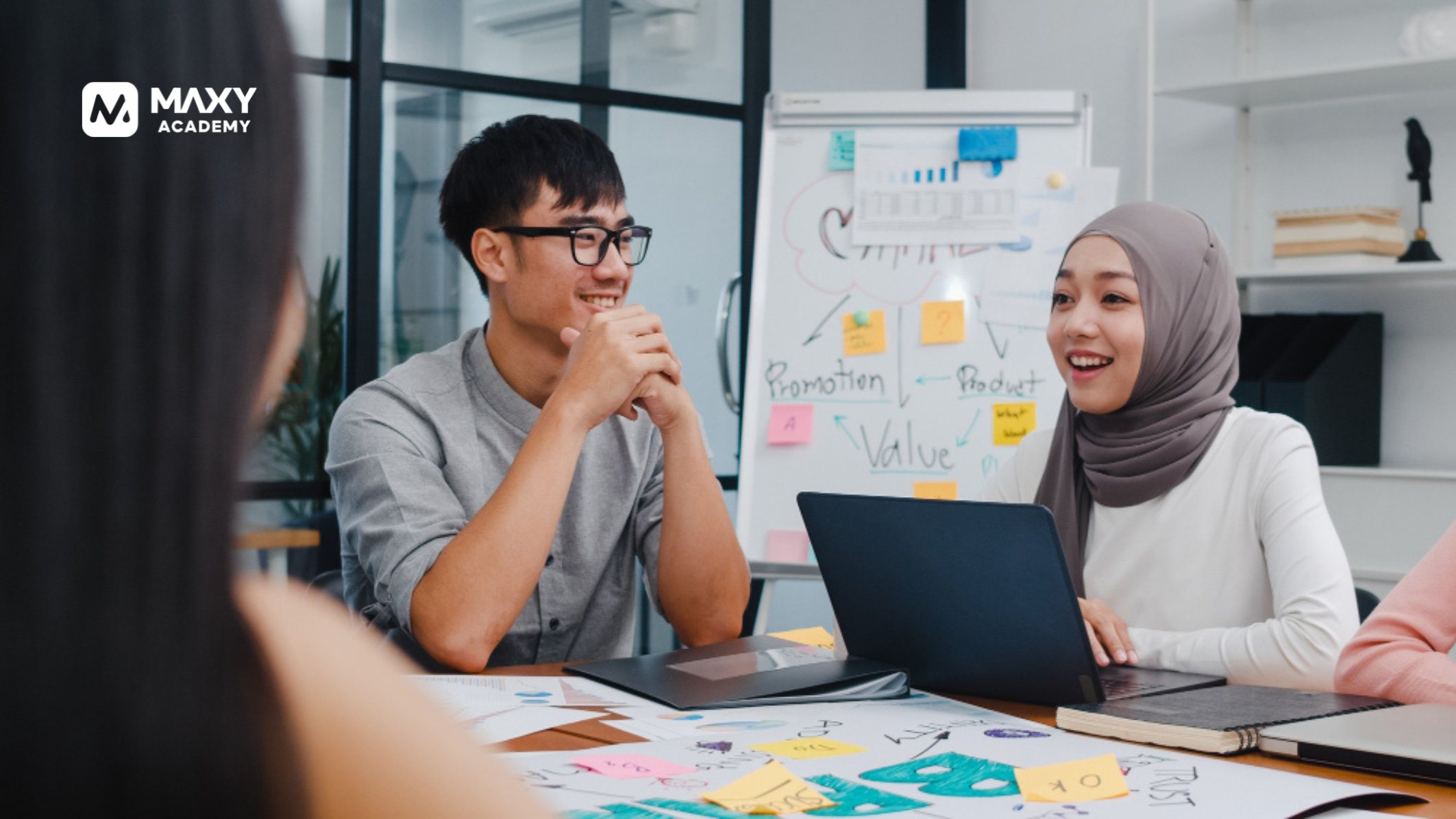Punya Skill atau Punya Koneksi? Mana yang Lebih Berdampak untuk Karier?